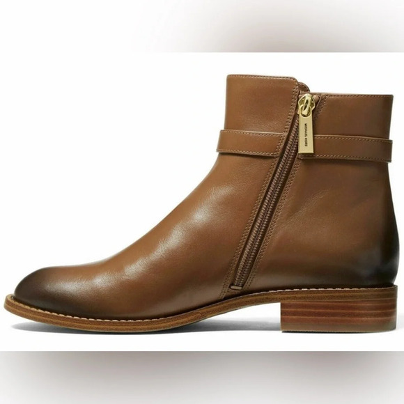 NIB MICHAEL Michael Kors Finley Luggage Flat Bootie Ankle Boots 8.5 - Picture 3 of 14